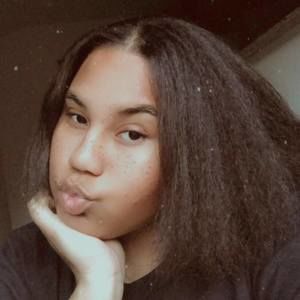 Meet your Posher, Alexis